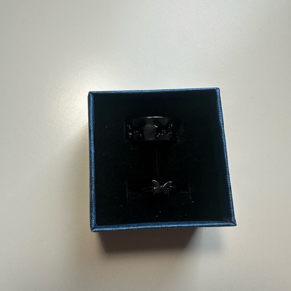 matching rings - Picture 4 of 5